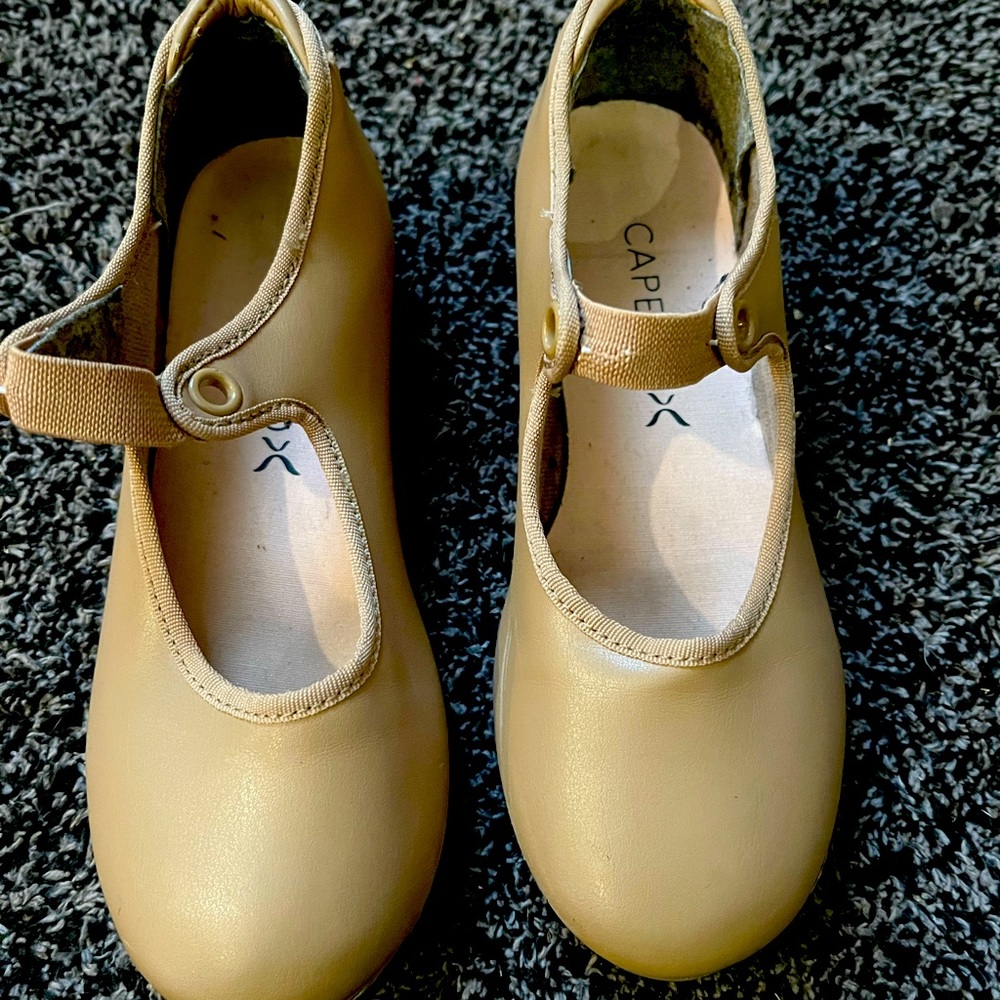 Capezio tan tap shoes
